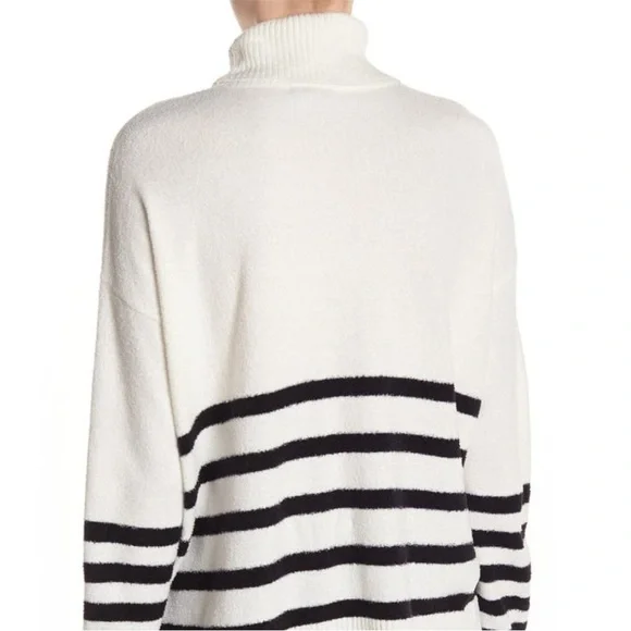 NWT Vince Camuto Eyelash Cozy Striped Turtleneck Sweater, Ivory Fluff & Black - Picture 7 of 11
